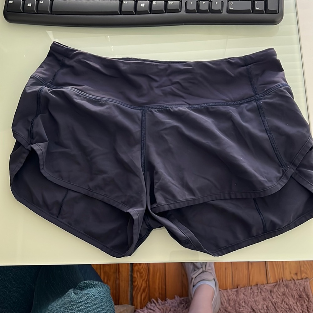 Lululemon speed up shorts! 2.5 inch!